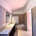 Bellevue With Pool By Homing Villa Portimão