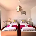 Villa Bellevue With Pool By Homing Portimão