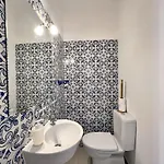 Bellevue With Pool By Homing Villa *