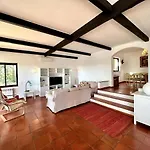 فيلة Bellevue With Pool By Homing