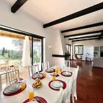 Bellevue With Pool By Homing فيلة *