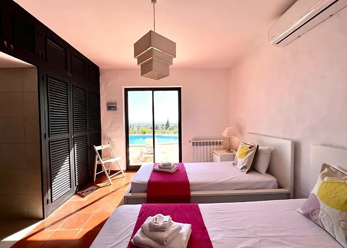 Bellevue With Pool By Homing Portimão