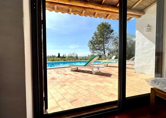 Bellevue With Pool By Homing