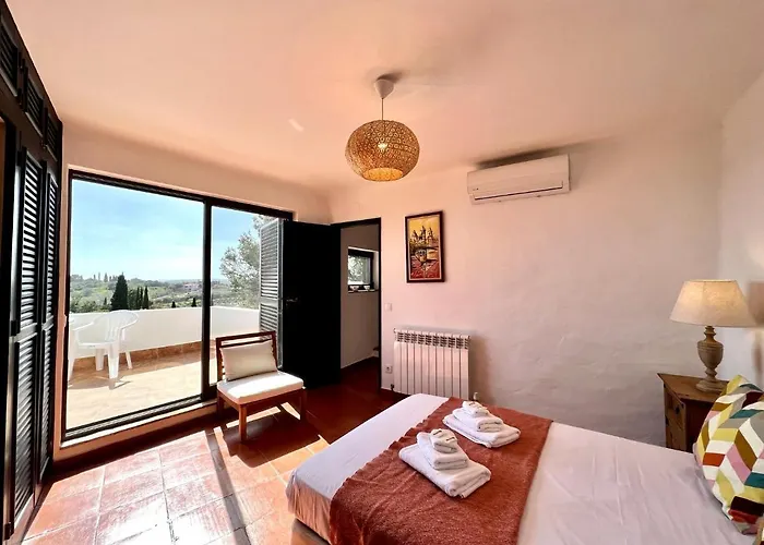 Villa Bellevue With Pool By Homing Portimão