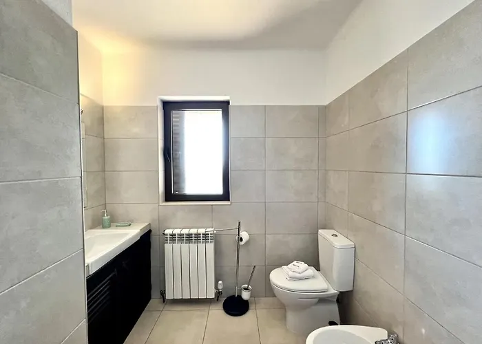 Bellevue With Pool By Homing Portimão