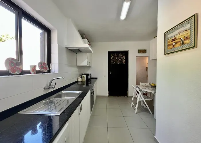 Villa Bellevue With Pool By Homing