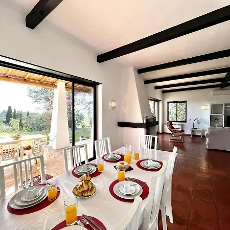 Bellevue With Pool By Homing Вилла *